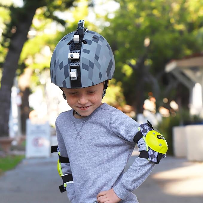 Raskullz LED Bolt Light-Up Mohawk Child Helmet (5–8, 50–54 cm)
